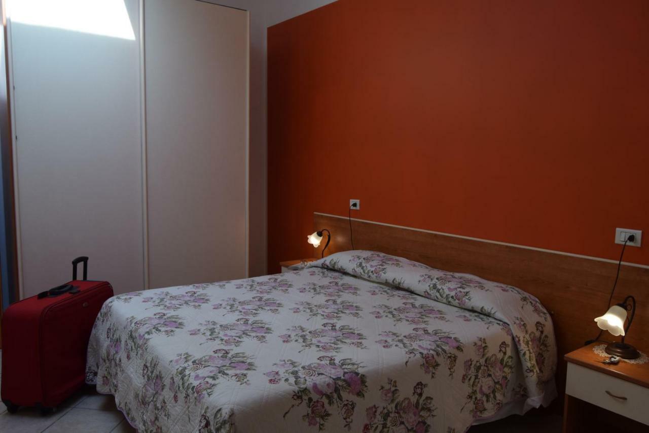 Il Turrione "App. Santa Chiara" Apartman Assisi Kültér fotó